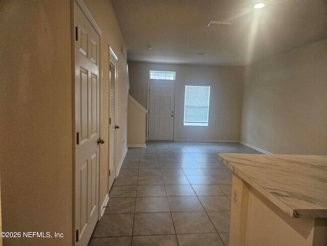 Foto del edificio - 86640 Shortline Cir