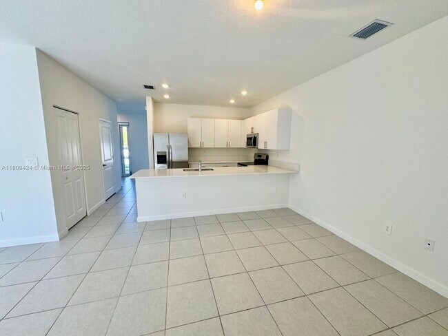 Foto del edificio - 26459 SW 149th Pl