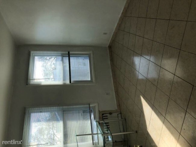 Foto del edificio - 1851 73rd St