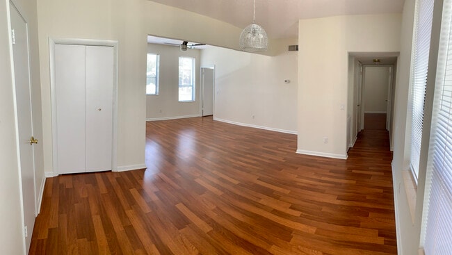 Dining Room - 2545 Oak St