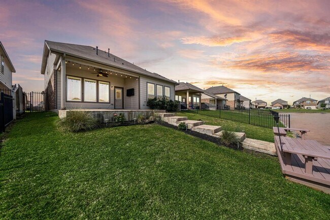 Building Photo - 24902 Puccini Pl