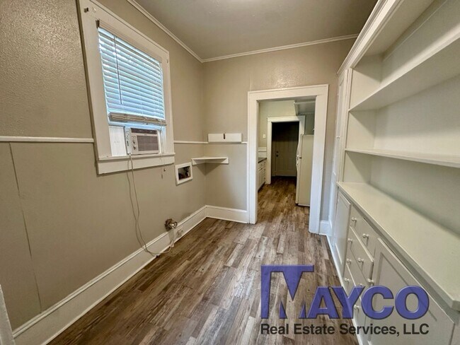 Foto del edificio - 1054 Wilkinson St