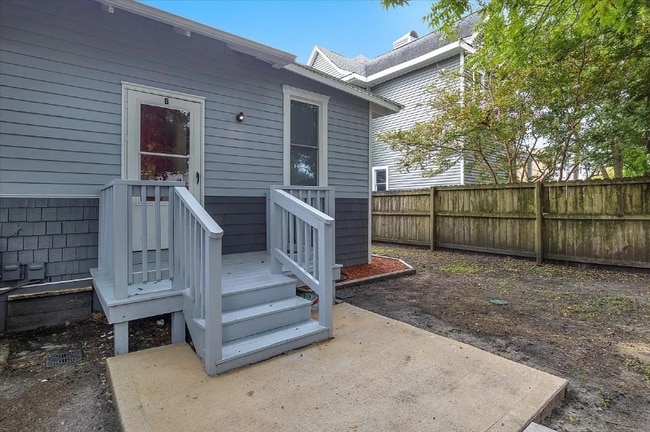 Building Photo - 103 N 13th St