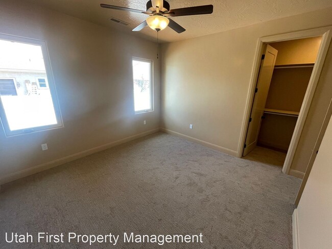 Building Photo - 3 br, 2 bath House - 2112 Blair Circle