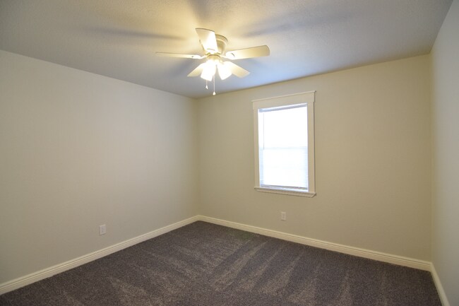 Foto del edificio - 2307 Traverse Dr