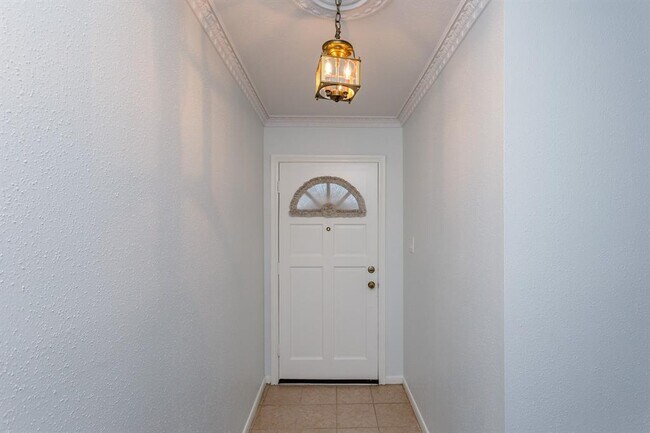 Foto del edificio - 4417 Basswood Ln