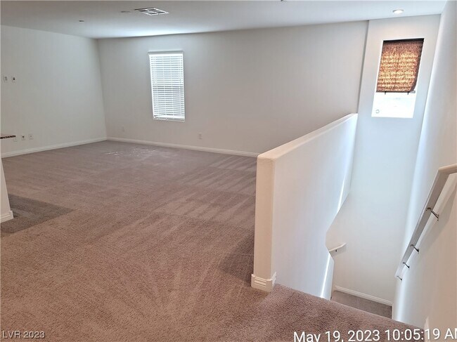 Foto del edificio - 4628 Dover Straight St