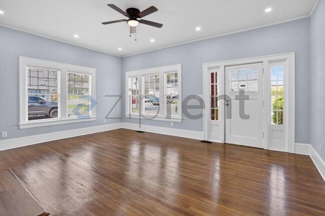 Foto del edificio - 1656 Ware Ave