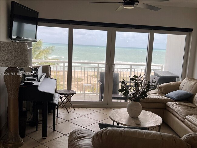 Foto del edificio - 710 N Ocean Blvd