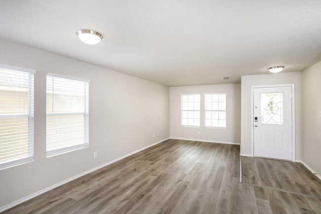 Foto del edificio - 811 Rodeo Ranch