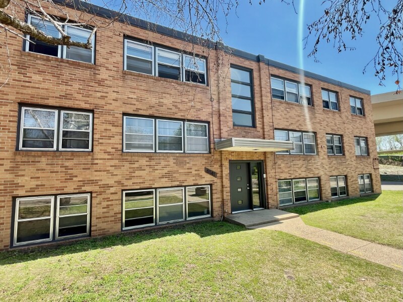 Primary Photo - 6141 Nicollet Ave