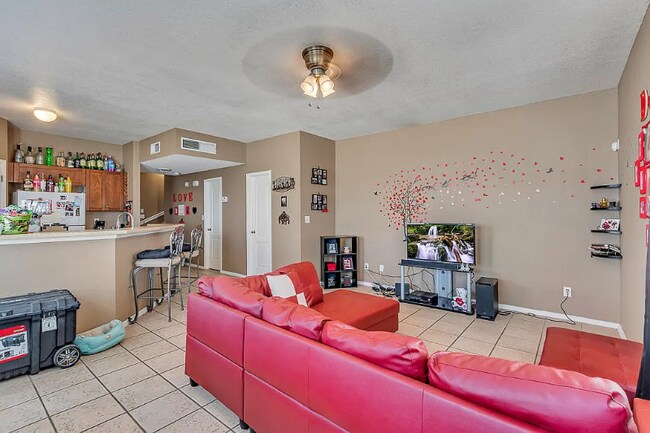 Foto del edificio - 5912 Cielo Del Rey Pl