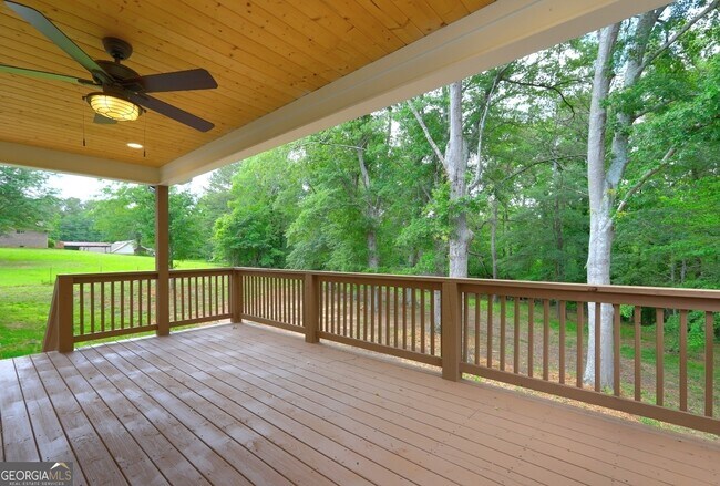 Building Photo - 375 Foster Dr