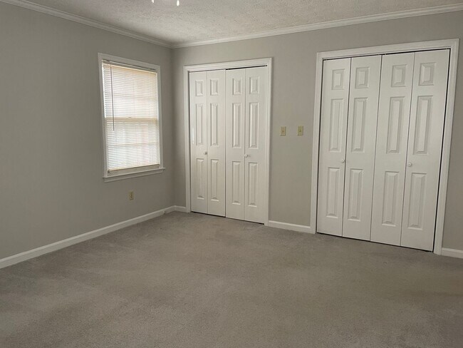 Foto del edificio - 1021 Deni Ct