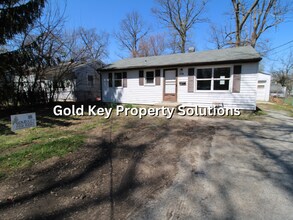 Building Photo - 2610 E 7th St