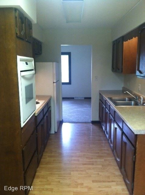 Building Photo - 2 br, 1.5 bath Apartment - 1674 W. Gilbert