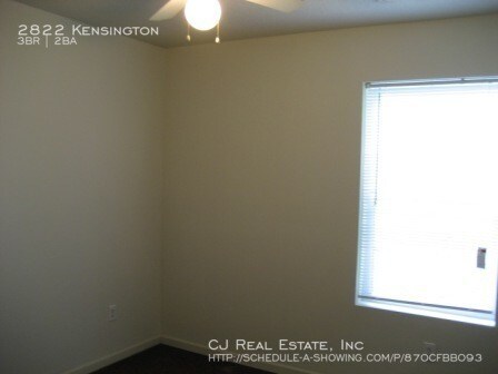 Building Photo - 2822 Kensington-