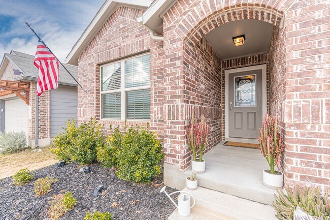 Building Photo - 2569 McCrae