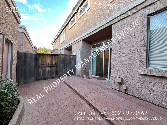 Building Photo - Charming Chandler Condo!
