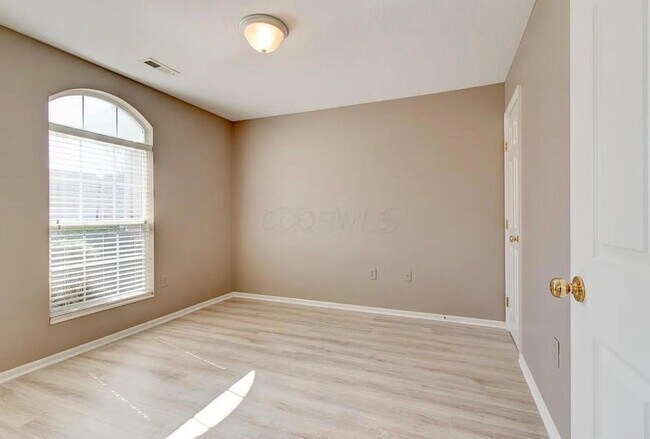 Building Photo - 5172 Vinings Bend