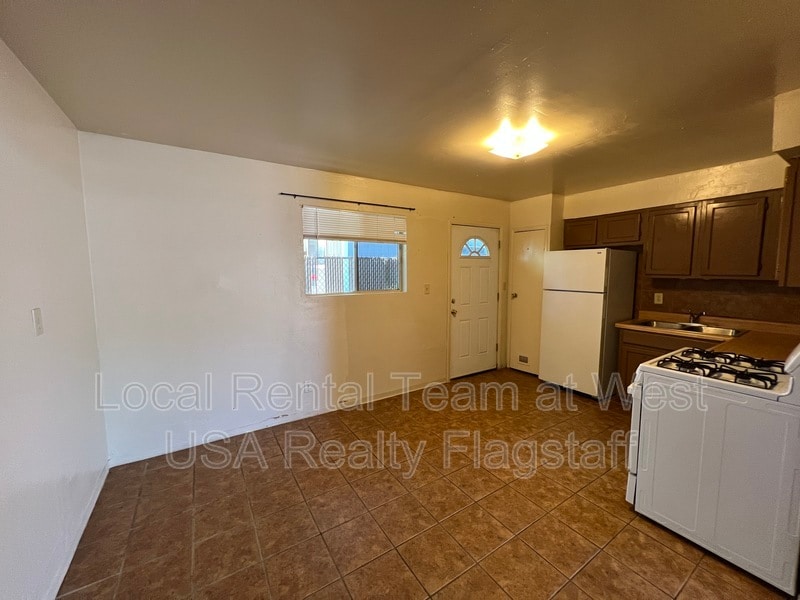 117 E Ellery Ave Unit Apt 3, Flagstaff, AZ 86001 Condo for Rent in