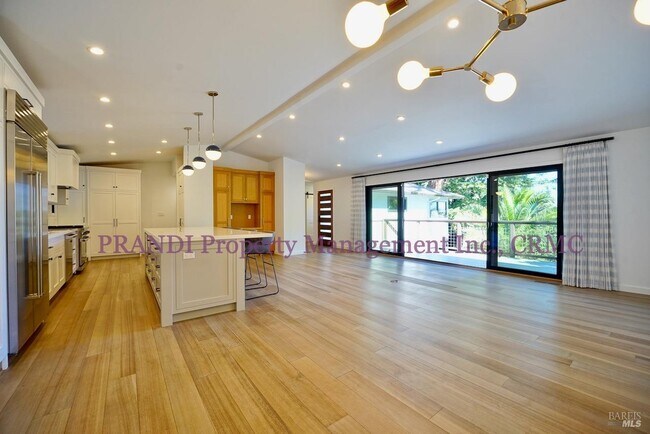 Foto del edificio - 602 Chapman Dr