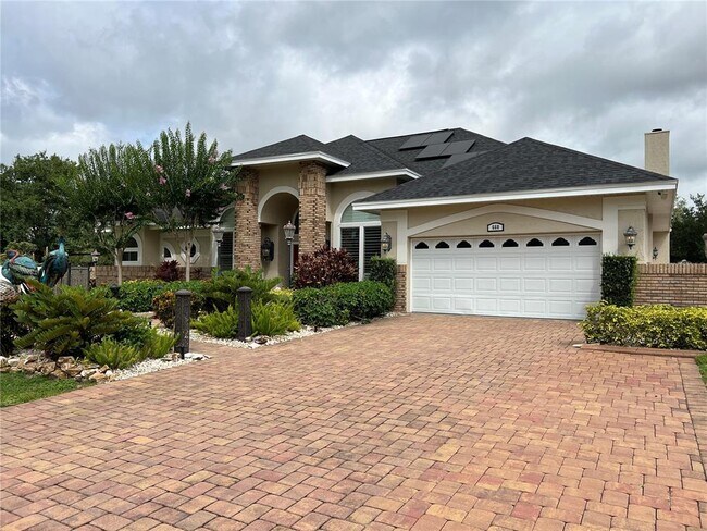 Building Photo - 660 Wyckliffe Pl