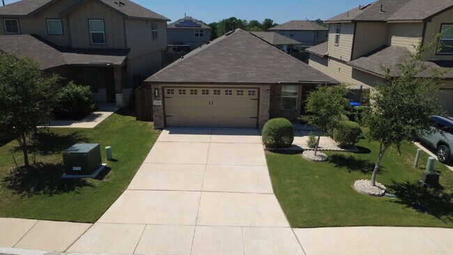 Foto del edificio - MOVE-IN READY | SOLAR PANELS | GREENBELT | COMMUNITY POOL & SPLASH PAD