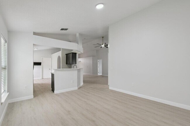 Foto del edificio - 14426 Lake Price Dr