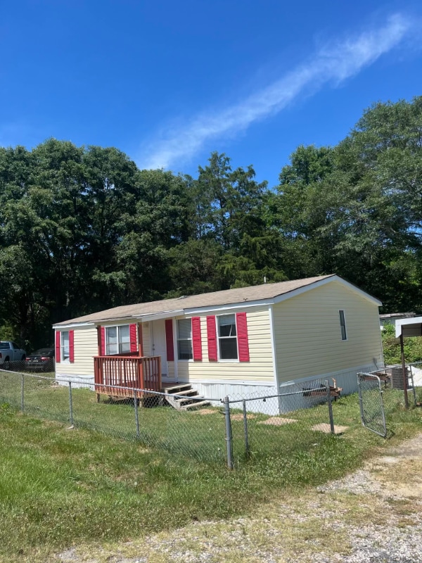 Primary Photo - 1402 Burrell Rd