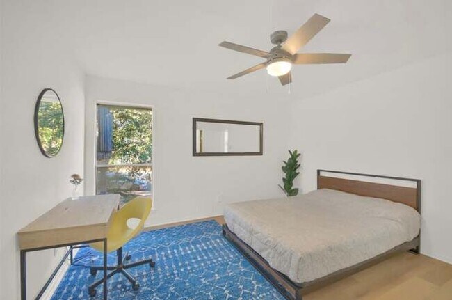 Foto del edificio - 6903 Deatonhill Dr