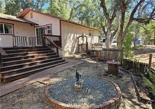 Building Photo - 5532 Pine Ave