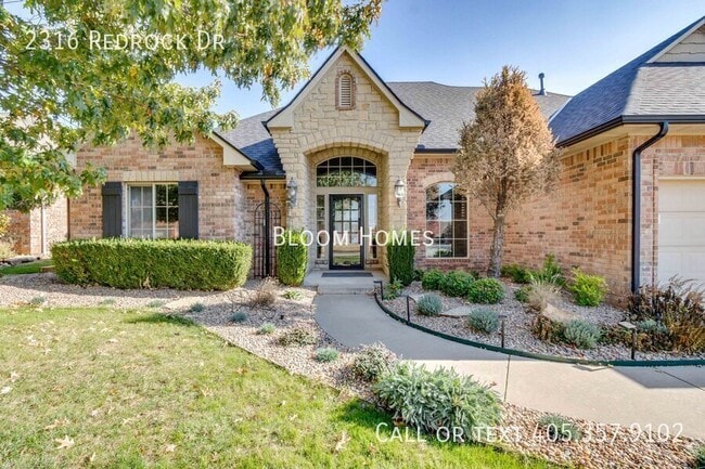 Building Photo - 2316 Redrock Dr