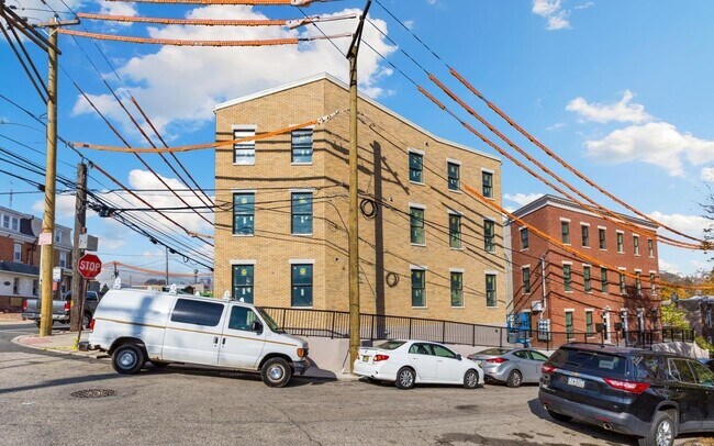 Building Photo - 6601 Ridge Ave