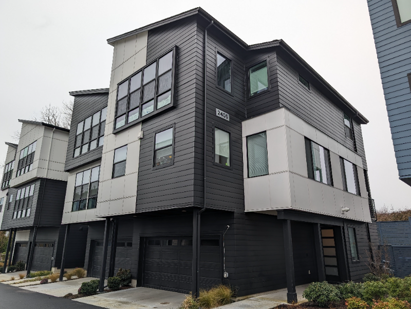 Primary Photo - 2405 217th St SE