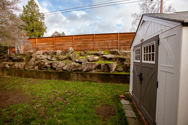 Foto del edificio - 8415 20th Ave SW