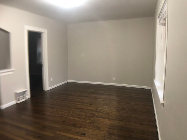 Building Photo - 3678 Liermann Ave