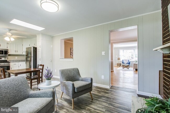 Foto del edificio - 11803 Rocking Horse Rd