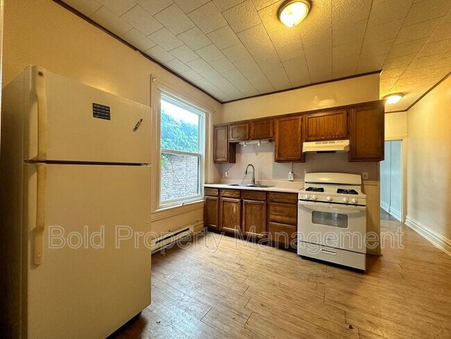 Foto del edificio - 628-630 Chestnut St.