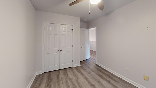 Building Photo - 112 St Vincent Pl