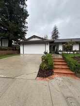 Building Photo - 893 Blue Spring Dr