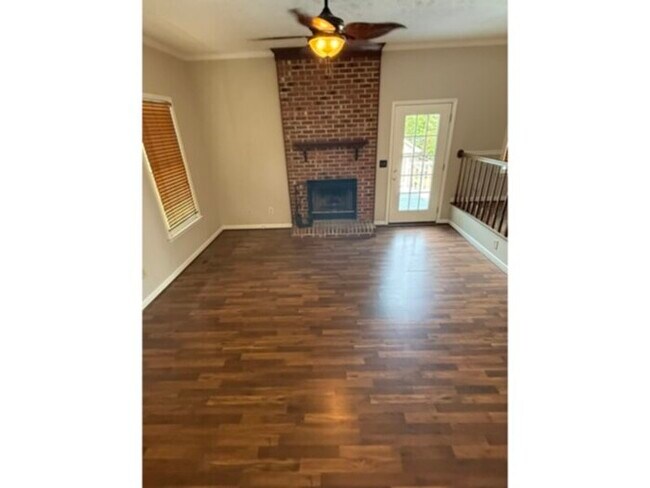 Foto del edificio - 1267 Exeter Ln