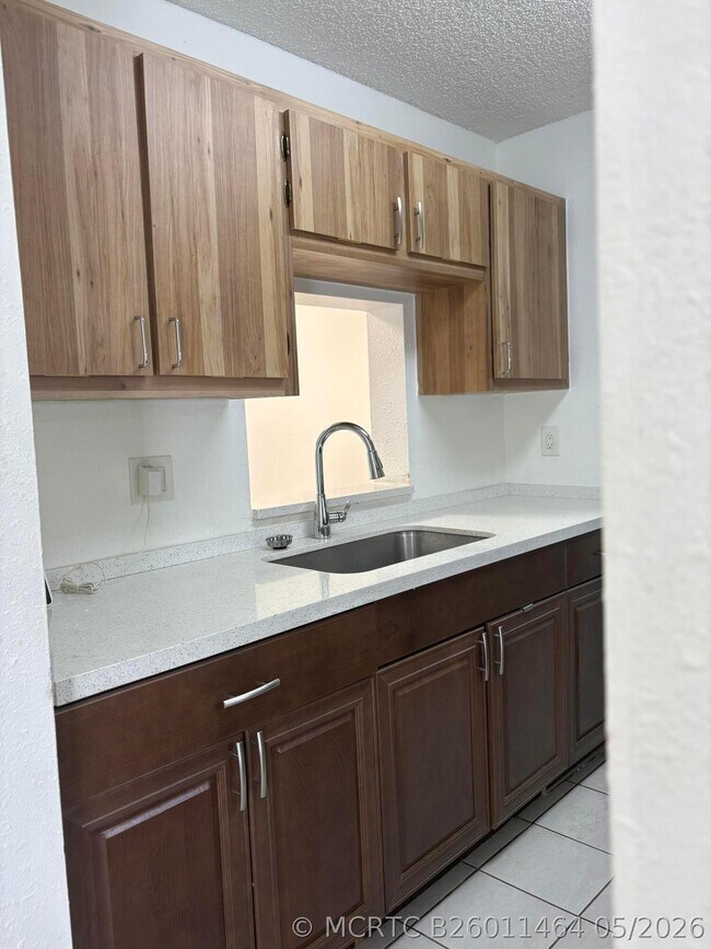 Foto del edificio - 7860 NW 50th St