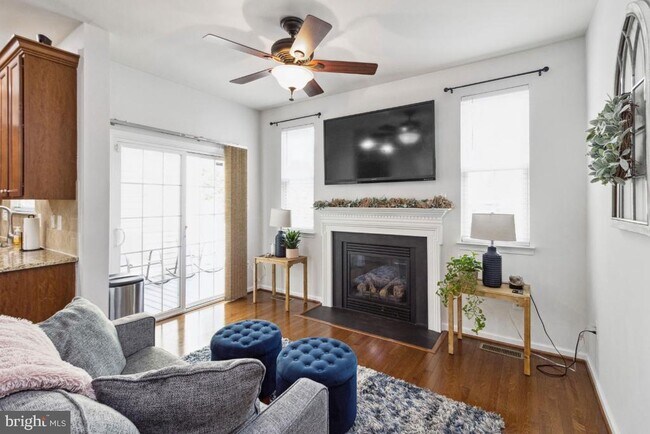 Foto del edificio - 7364 Mockingbird Cir