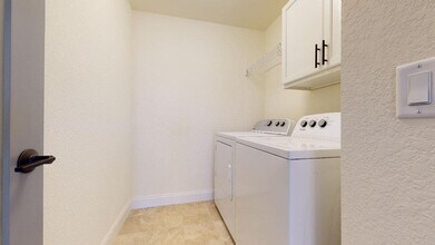 Building Photo - Tamarack Springs