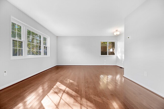 Foto del edificio - 6112 The Parkway