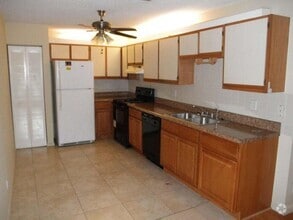 Building Photo - 3300 Jaywood Terrace