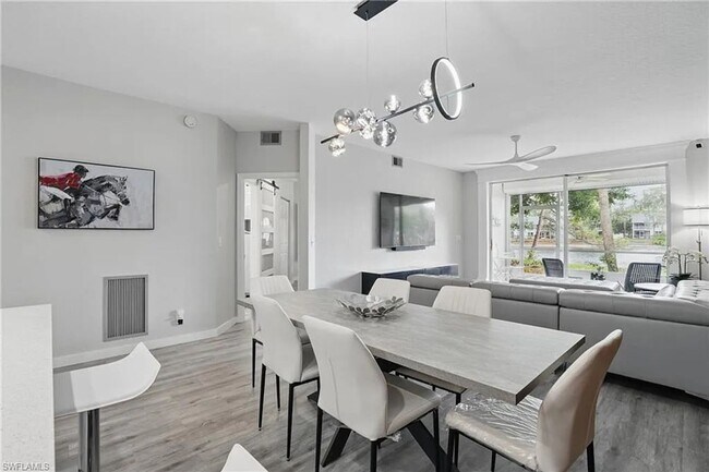 Building Photo - 1220 Sarah Jean Cir