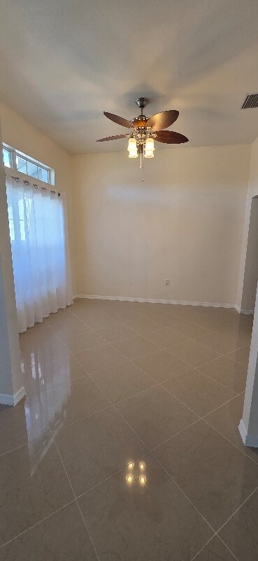 Foto del edificio - 3925 Agualinda Blvd