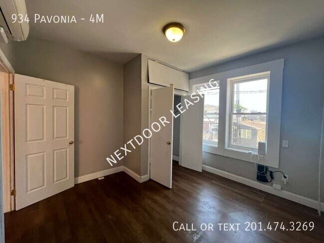 Foto del edificio - 934 Pavonia-4M